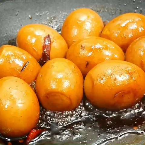 Hình ảnh Cơm 2 quả trứng kho