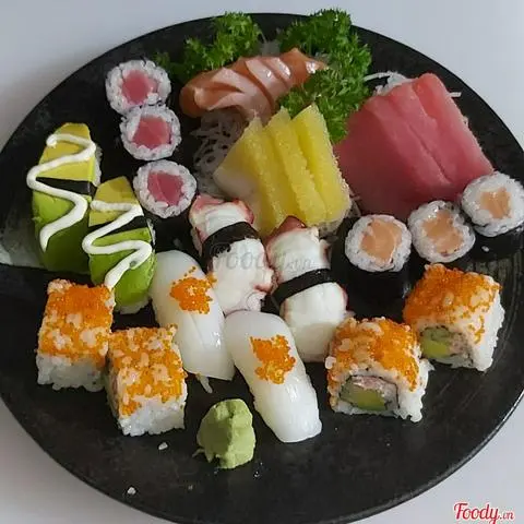 Hình ảnh Mix sashimi sushi