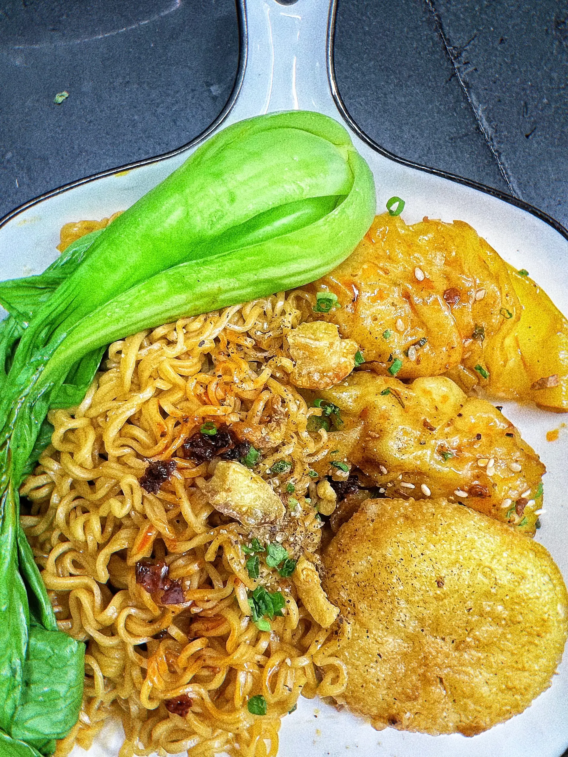 Hình ảnh MÌ GÓI CẢO + BÁNH HOT CHEESE