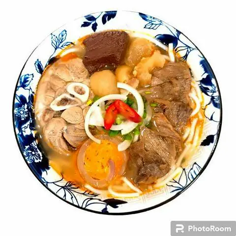 Hình ảnh Bún bò Huế đặc biệt