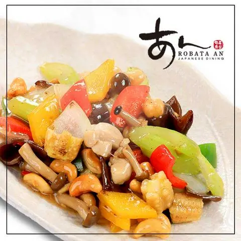 Hình ảnh Stir Fry Chicken with cashew/Gà xào hạt điều 