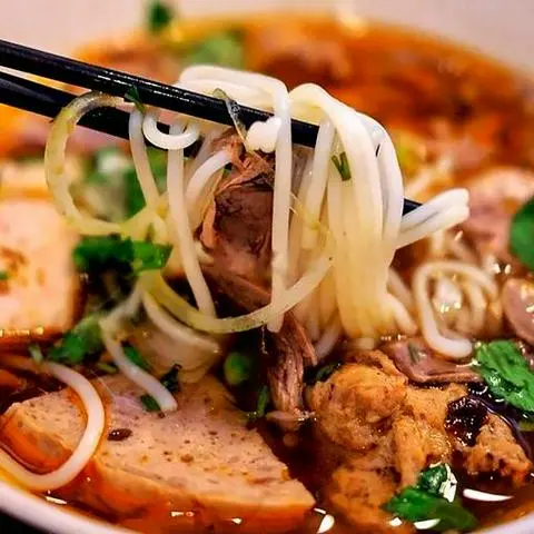 Hình ảnh Bún Bò Tái