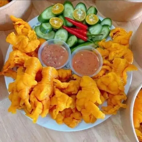 Hình ảnh Chân Gà Rút Xương Ủ Muối Hoa Tiêu ( 500g )