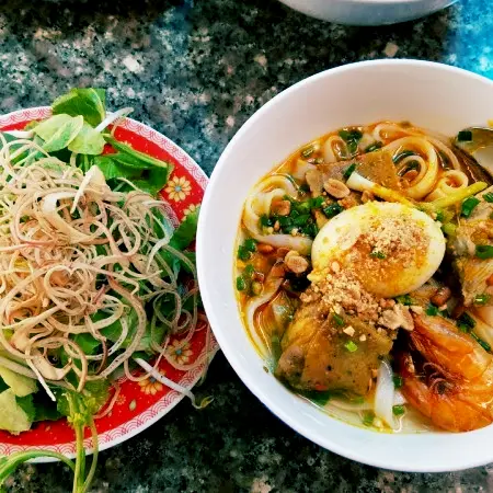 Hình ảnh mỳ quãng sườn non