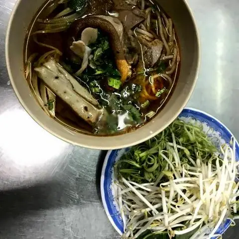 Hình ảnh Bún bò giò
