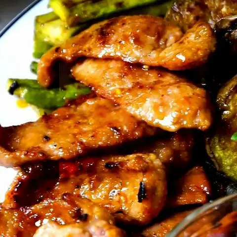 Hình ảnh Vú heo nướng sa tế 