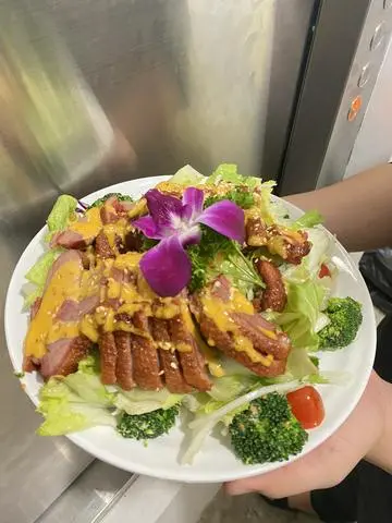 Hình ảnh Salad Ức Vịt Xông Khói