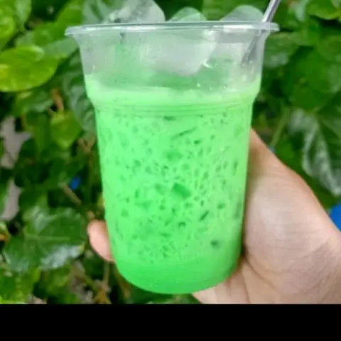 Hình ảnh Sâm Dứa Sữa Ly 1 Lít