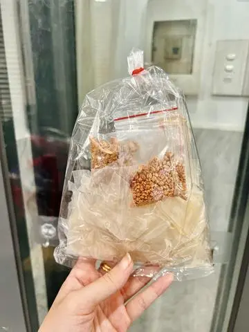 Hình ảnh Bánh Tráng Tỏi MUỐI CHAY ( Không Trộn )