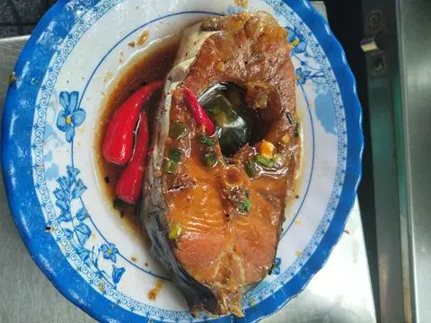 Hình ảnh cơm cá hú kho tộ 