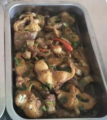 Hình ảnh ĐẦU CÁ LÓC KHO TIÊU 