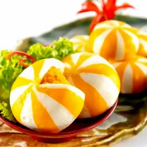 Hình ảnh Bánh Bao Trứng Cá Hồi