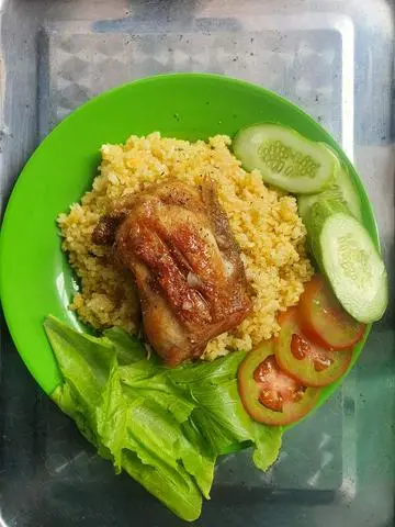 Hình ảnh Cơm gà xối mỡ
