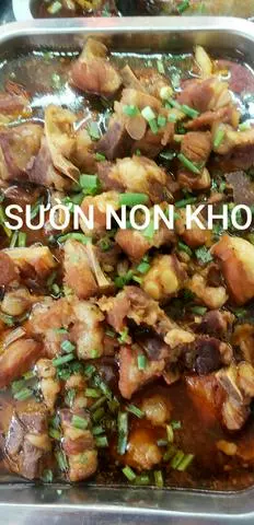 Hình ảnh Cơm sườn non kho