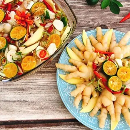 Hình ảnh chân gà rút xương sả tắc 