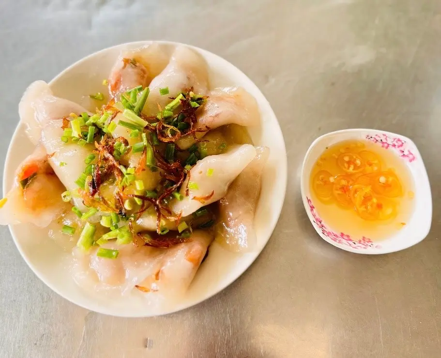 Hình ảnh Bánh Bột Lọc Trần Nhân Tôm+ Đậu Xanh (Lớn)