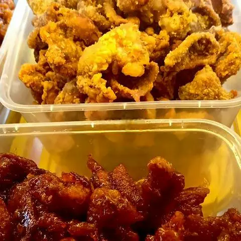 Hình ảnh Xôi pete - da gà chiên nước mắm - trứng cút