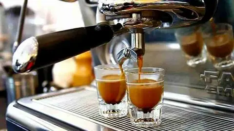 Hình ảnh Cà phê pha máy Italia