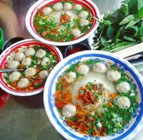 Hình ảnh Hủ Tiếu Mì Bò Viên Khô 