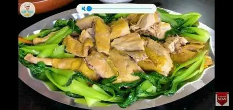 Hình ảnh Gà tre hấp cải thìa