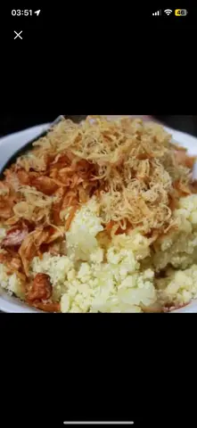 Hình ảnh Xôi khúc + chả lụa + chà bông + hành phi