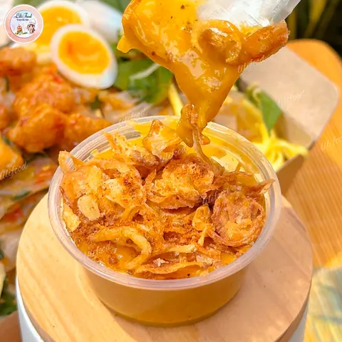 Hình ảnh Bánh Mỏng Chấm Sốt Muối Béo