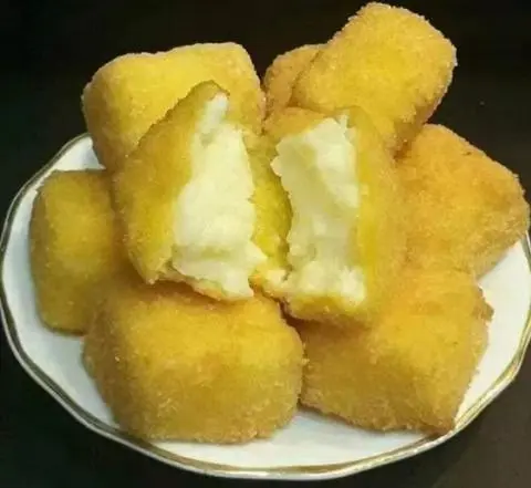 Hình ảnh Bánh sữa tươi  chiên ( 2 cái)