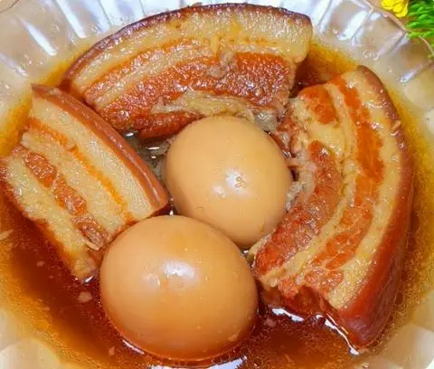 Hình ảnh Cơm thịt kho trứng