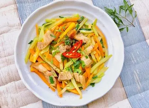 Hình ảnh su su xào