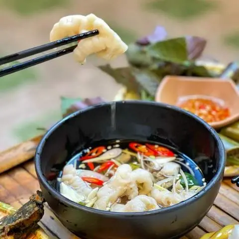 Hình ảnh Chân Gà Xả Tắc