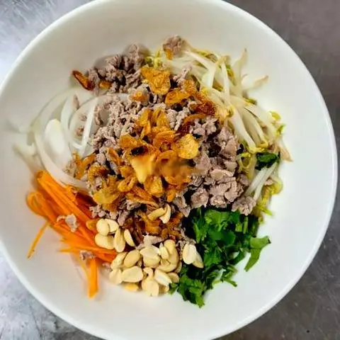 Hình ảnh Miến bò trộn