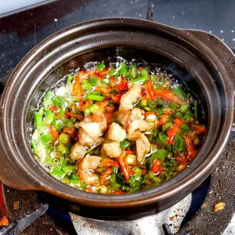 Hình ảnh Thố kho quẹt thêm