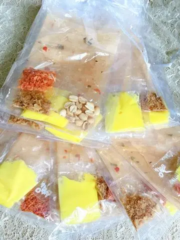 Hình ảnh Bánh tráng dẻo ớt bơ