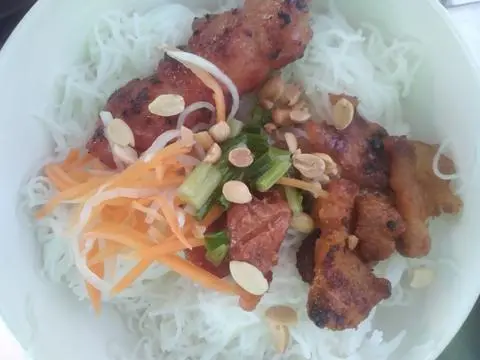 Hình ảnh bún đặc biệt