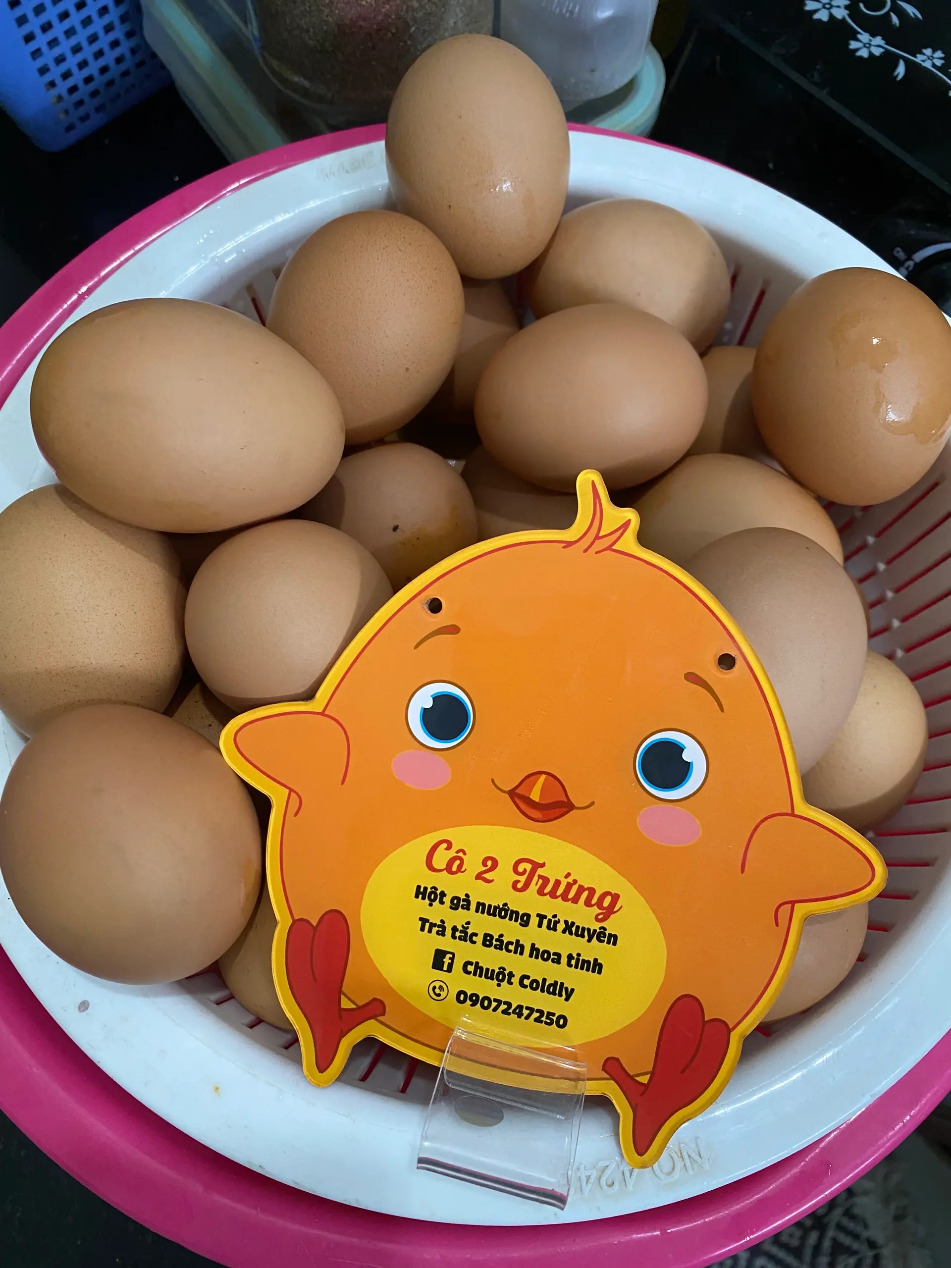 Hình ảnh Trứng gà thường lòng đào - 5 trứng