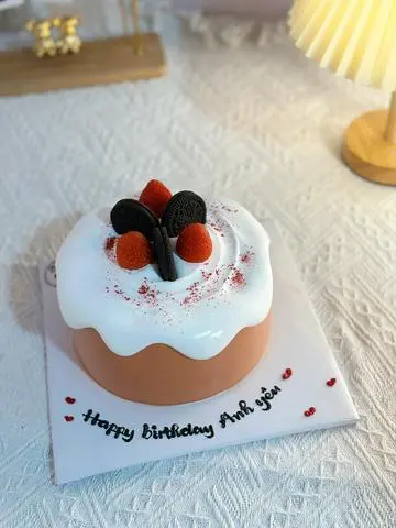 Hình ảnh Bánh kem size 15cm - Mẫu bánh nam
