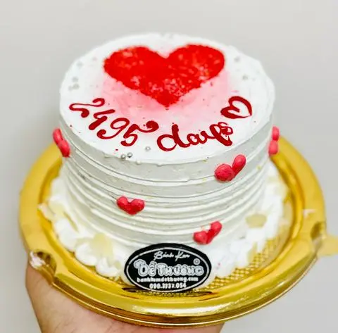 Hình ảnh bánh kem mini kỉ niệm yêu nhau dễ thương