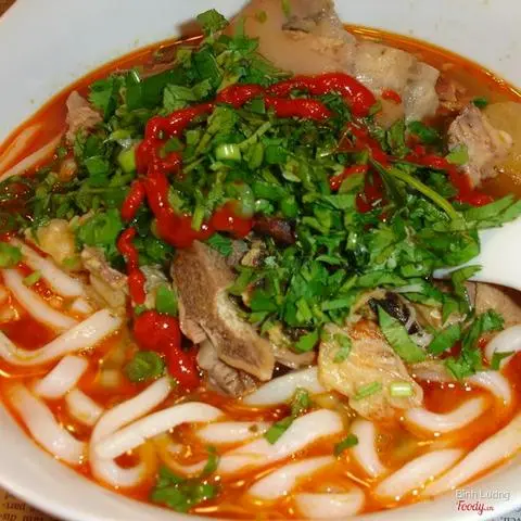 Hình ảnh Bánh canh giò heo - chả