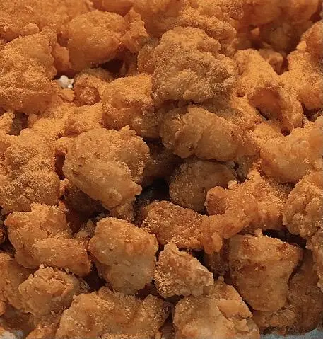 Hình ảnh Gà Viên Chiên Lắc Phô Mai (100G)