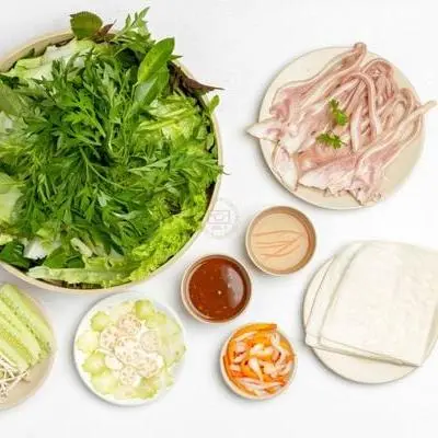 Hình ảnh Lỗ tai heo, rau cuốn bánh tráng phơi sương