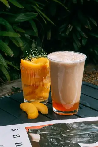 Hình ảnh Hồng Trà Sữa Đào