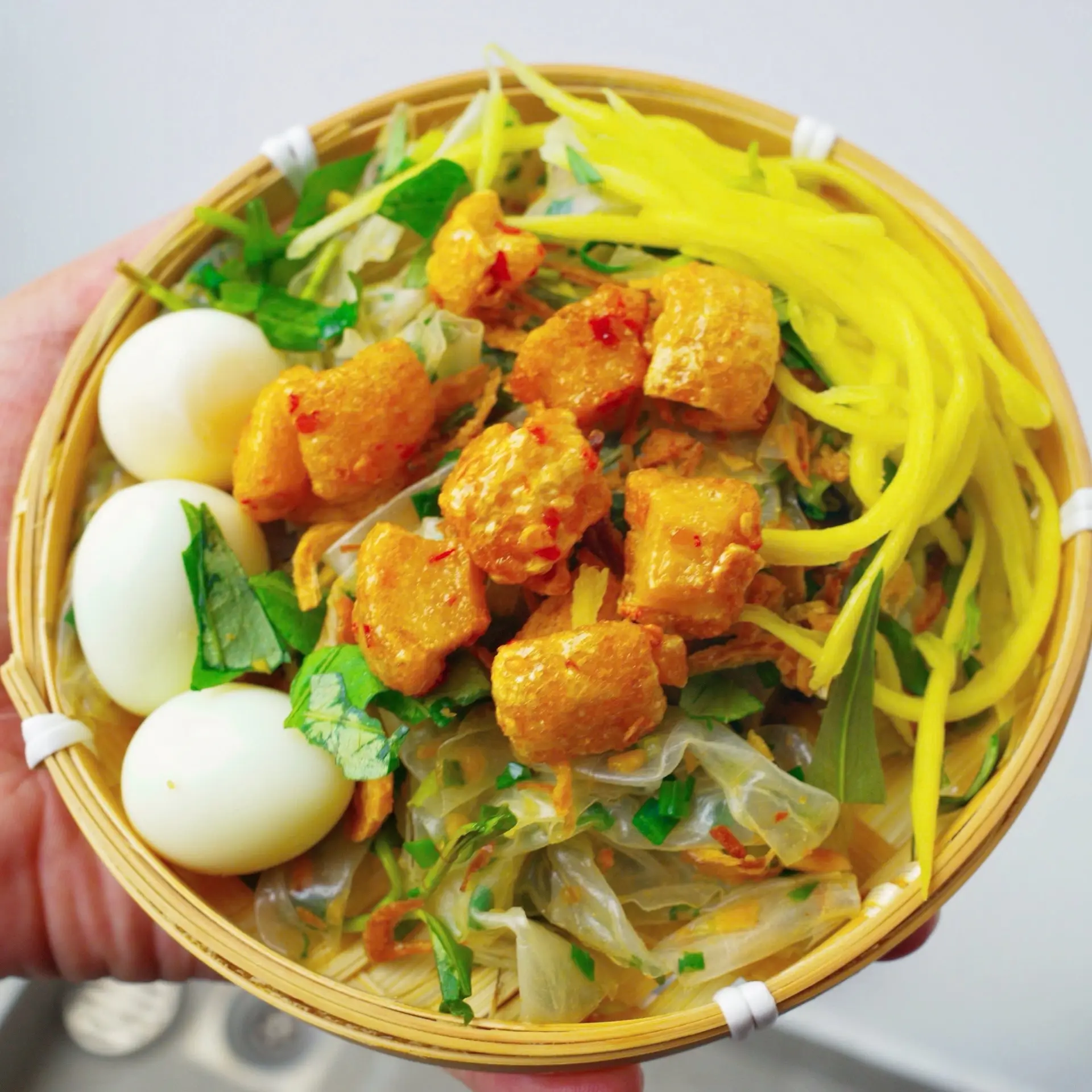 Hình ảnh Bánh tráng dẻo mỡ hành tóp mỡ