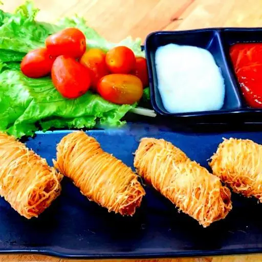 Hình ảnh Bánh tam tơ hải sản