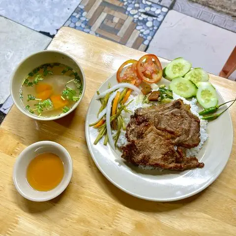 Hình ảnh Cơm Sườn Miếng