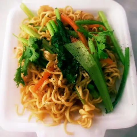 Hình ảnh Mì Xào Rau Thêm 