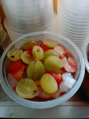 Hình ảnh Trà Nho size ly 1 lít 
