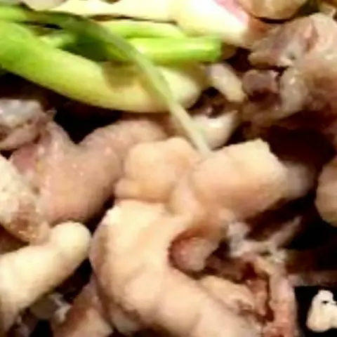 Hình ảnh Chân gà hấp hành