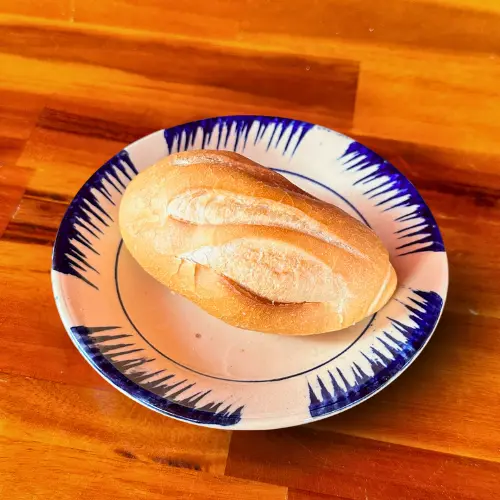 Hình ảnh Bánh mì thêm