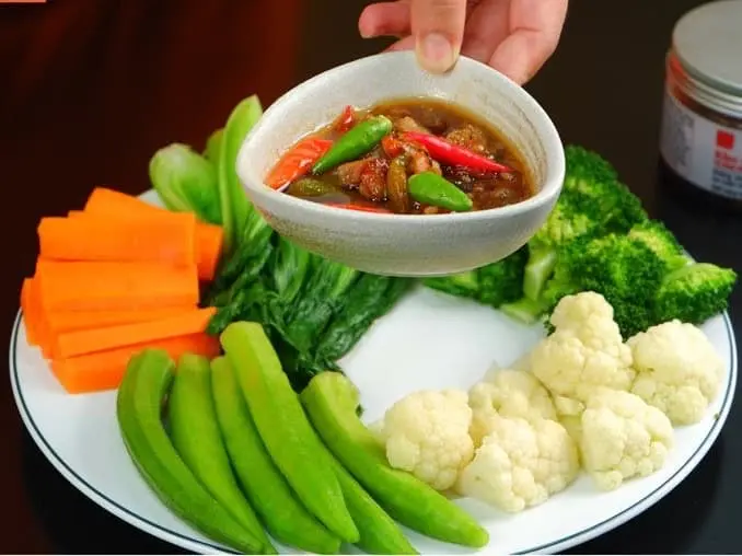 Hình ảnh Cơm rau luộc + kho quẹt