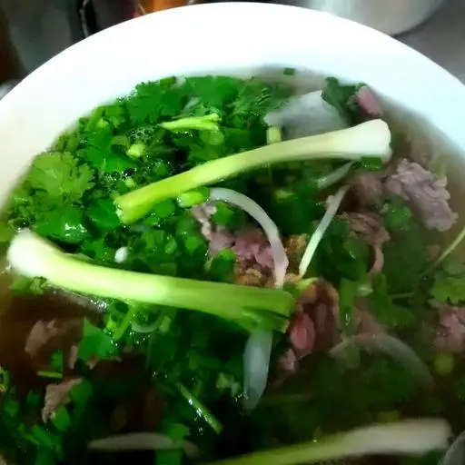 Hình ảnh Phở nạm. (đặt thêm dụng cụ ăn uống nếu cần) 
